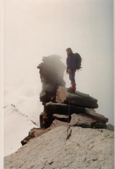 Alain sur l'arête sommitale