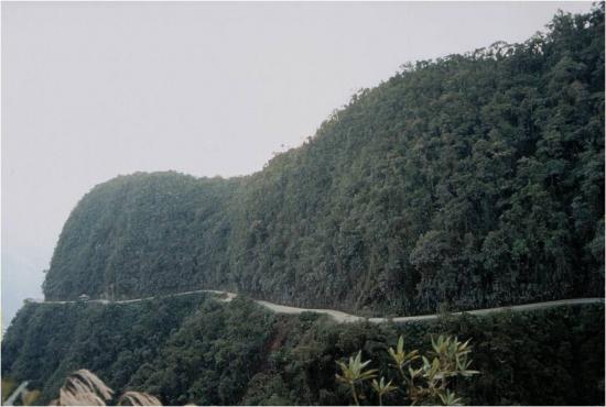 La route de la mort vers les Yugas