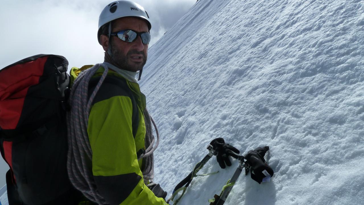Après avoir contourné la première partie